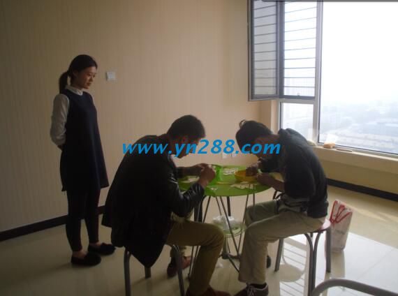 江蘇鹽城金先生學(xué)習(xí)手工串珠