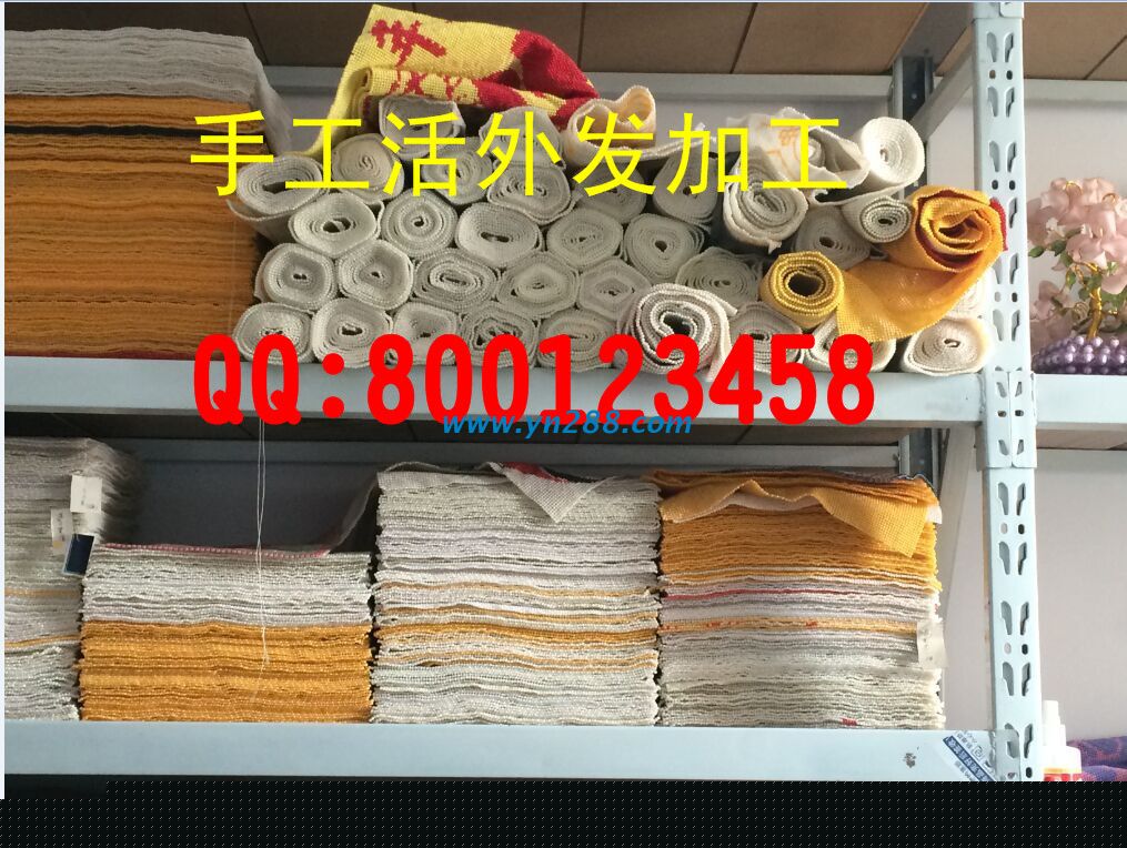 大學(xué)生畢業(yè)回家組織村民做手工活兼職月賺萬元