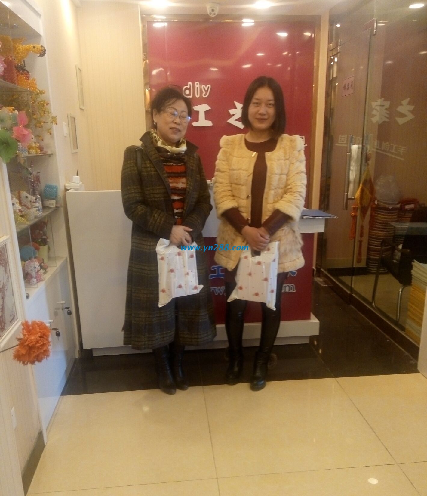 河南周口張女士與吉林松原劉女士相遇手工活之家，結(jié)下深厚友誼(圖1)