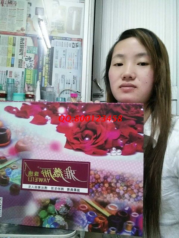 白領(lǐng)也做手工活了！廣東深圳上班族吳女士業(yè)余時間兼職做手工活珠繡(圖1)