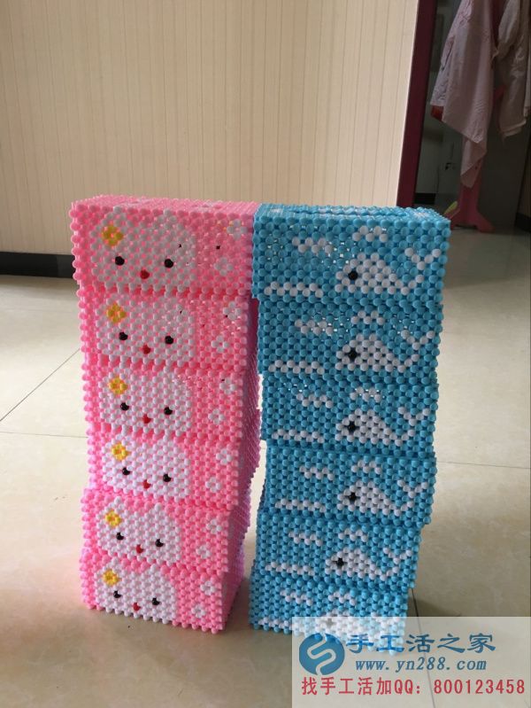 粉色與藍色串珠作品是小編的最愛哦，你喜歡嗎？