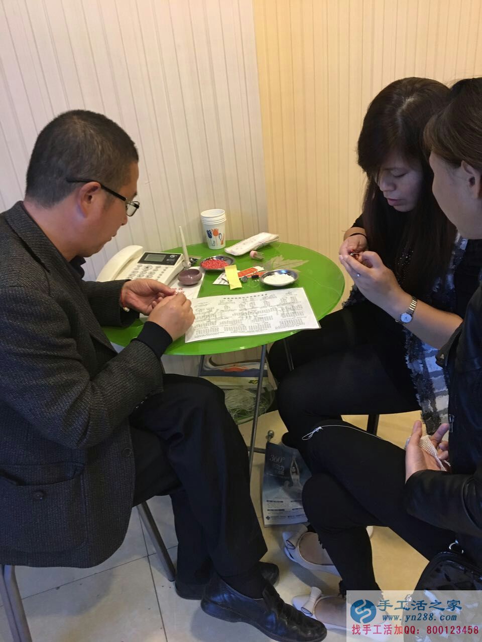 江蘇阜寧縣崔先生夫婦來手工活之家考察成功加入村代理！