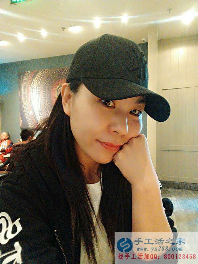 河北唐山一&ldquo;白富美&rdquo;鐘情與手工活串珠繡，業(yè)余賺錢收到360元