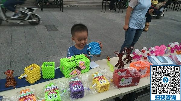 助力創(chuàng)新創(chuàng)業(yè)、綻放手工風(fēng)采--------記手工之家參加邯鄲市叢臺(tái)區(qū)創(chuàng)業(yè)項(xiàng)目展銷(xiāo)活動(dòng)(圖3)