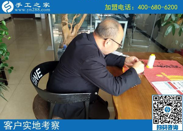 正規(guī)供料的手工活讓他又結(jié)算1200元，江蘇呂先生二次創(chuàng)業(yè)成功全靠這個(gè)方法