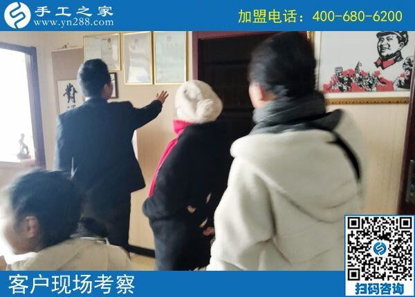 2年時(shí)間里，江蘇泰州胡女士堅(jiān)持在家做串珠手工活掙錢，為了什么