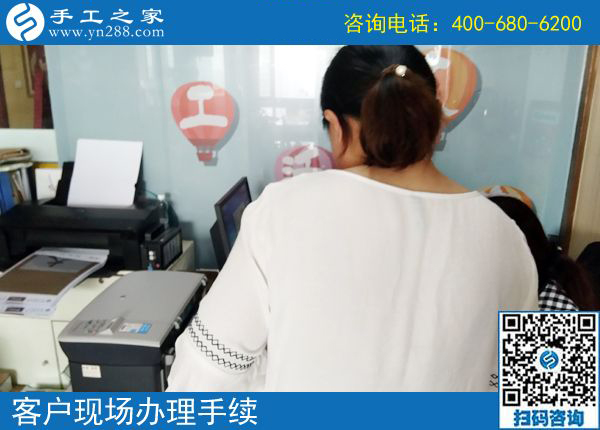 不臟不累，在家掙錢，河北辛集范女士找到這個(gè)正規(guī)可靠的外發(fā)手工活