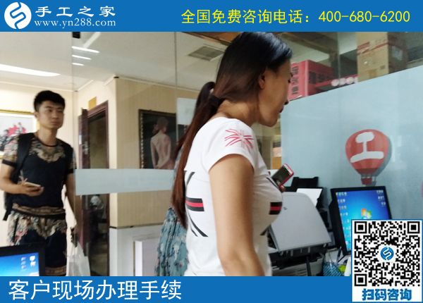 還會(huì)做這個(gè)選擇，湖北荊州王女士找到可以帶回家做的手工活掙錢好方法