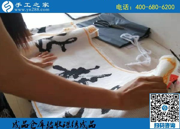8月15日，在家做什么手工活掙錢，很多人選擇珠繡外發(fā)手工活，手工之家接待考察加工客戶剪影