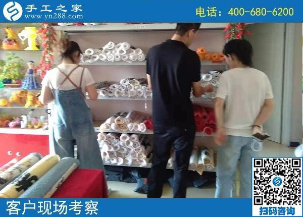 8月30日，把手工活拿回家做，越來越多的人選這里是有原因的，手工之家接待考察加工客戶剪影