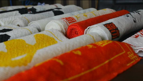 珠繡開啟勵志人生，手工詮釋勇敢堅強-------記勵志珠珠繡所有人郝磊