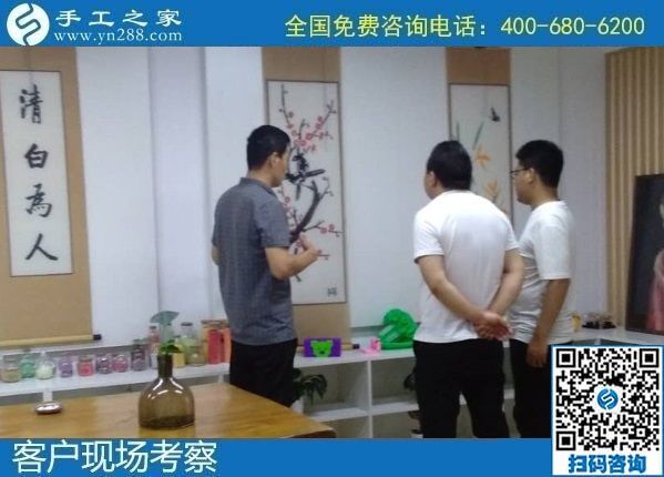 8月15日，手工活拿回家做要掙錢，越來越多的人選擇了這里外發(fā)手工活，手工之家接待考察合作加工客戶剪影