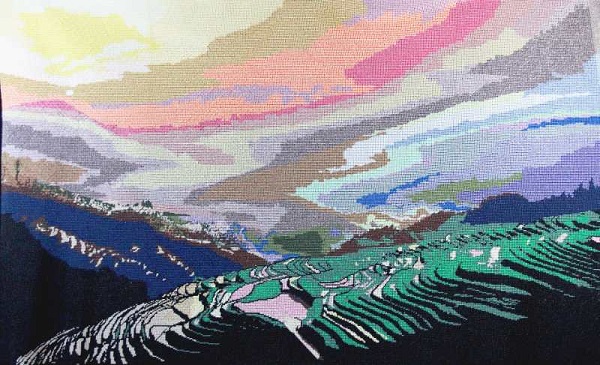 《梯田日出》珠繡，盡顯祖國(guó)山川秀美、江南風(fēng)光(圖1)