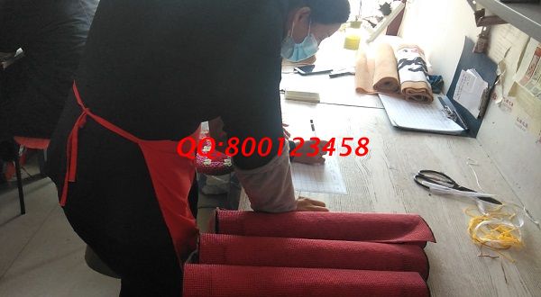 10月19日，做手工活掙錢，這個可以寄到家做的手工活外發(fā)加工項目更有意義，手工之家接待考察合作加工客戶剪影