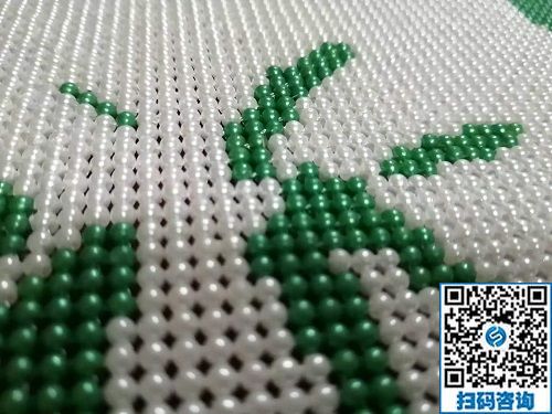 12月19日，在家做手工活掙錢，選正規(guī)手工活外發(fā)加工企業(yè)，這里有個性化定制服務(wù)，勵志珠珠繡成品細(xì)節(jié)實拍