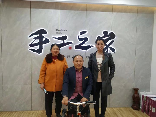 2月20日，手工活創(chuàng)業(yè)，兼職手工活加工，珠繡手工活拿回家做選勵志珠珠繡，手工之家接待考察合作加工客戶剪影