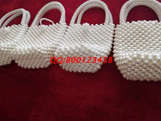 2月21日，拿回家做的手工活，賺錢(qián)的手工活加工項(xiàng)目就選老企業(yè)手工之家，勵(lì)志珠珠繡一款珠包產(chǎn)品實(shí)拍