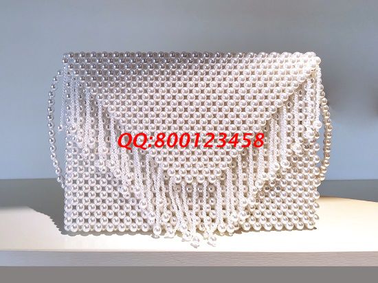 2月26日，可以在家做的手工活，手工活拿回家做就選勵(lì)志珠珠繡，勵(lì)志珠珠包成品實(shí)拍