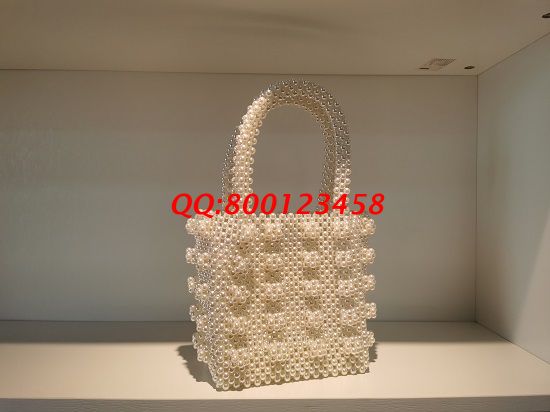 2月26日，可以在家做的手工活，手工活拿回家做就選勵(lì)志珠珠繡，勵(lì)志珠珠包成品實(shí)拍