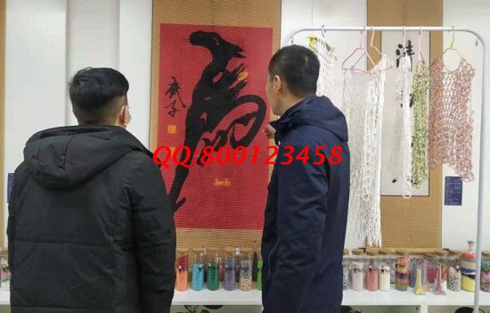 3月3日，做手工活在家賺錢，可以寄到家做的手工活，就是珠繡外發(fā)手工活，手工之家接待考察合作加工客戶剪影