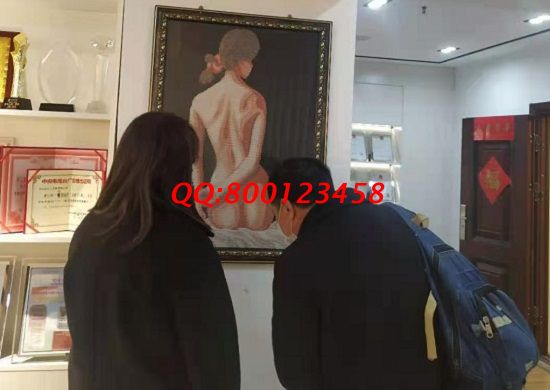 3月15日，手工活拿回家做，手工加工回收項目就是珠繡外發(fā)手工活，手工之家接待考察加工客戶剪影