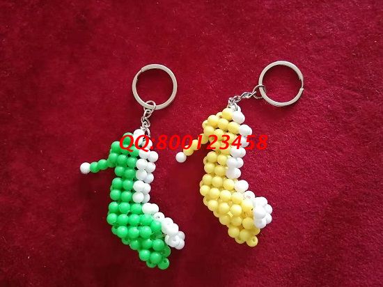 4月2日，做手工活是有技巧的，珠繡可以寄到家做的手工活要好要快就要看看這些，勵(lì)志珠珠繡串珠小飾品實(shí)拍