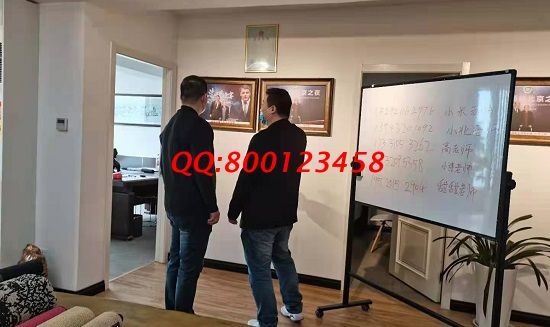 4月11日，想接正規(guī)廠家的手工活，珠繡這個拿回家做的手工活，成為越來越多人的選擇。手工之家接待考察合作加工客戶剪影