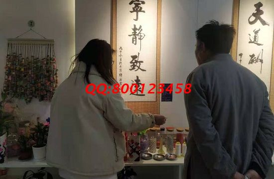 4月15日，拿回家做的手工活，非遺項目勵志珠珠繡加工項目，就業(yè)創(chuàng)業(yè)都很適合。手工之家接待考察合作加工客戶剪影