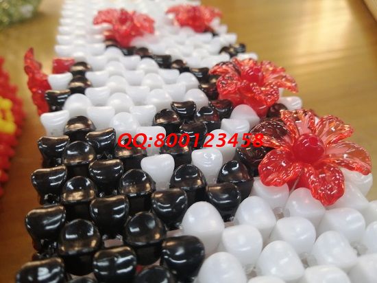 4月21日，可以寄到家做的手工活，加工手工活掙錢，要有收益，產(chǎn)品質(zhì)量很重要，手工之家這樣來(lái)保證，圖為勵(lì)志珠珠繡串珠手工產(chǎn)品實(shí)拍