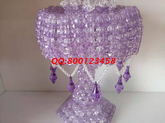 5月1日，正規(guī)供料的手工活，就業(yè)創(chuàng)業(yè)好項(xiàng)目就來這里，圖為勵(lì)志珠珠繡串珠手工成品實(shí)拍