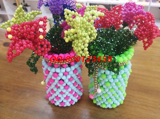 5月6日，想接正規(guī)廠家的手工活，拿回家做的手工活就來可信可靠的老企業(yè)手工之家，勵志珠珠繡串珠純手工工藝成品實拍