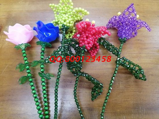 5月17日，找正規(guī)手工活外發(fā)加工企業(yè)，找適合的外發(fā)手工活，來手工之家就對了，勵志珠珠繡串珠手工花實(shí)拍