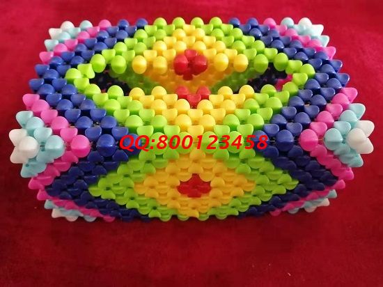 5月26日，拿回家做的手工活，在家做手工活掙錢，這個(gè)企業(yè)讓人放心、手工活也好，勵(lì)志珠珠繡串珠手工產(chǎn)品（紙抽盒）實(shí)拍