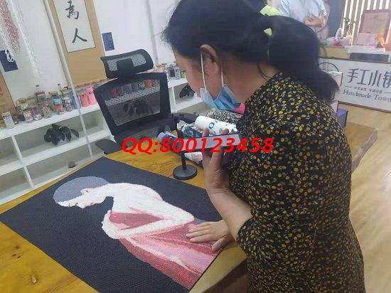 5月25日，找拿回家做的手工活掙錢，找正規(guī)手工活外發(fā)加工企業(yè)，就選勵志珠珠繡，手工之家接待考察合作加工客戶