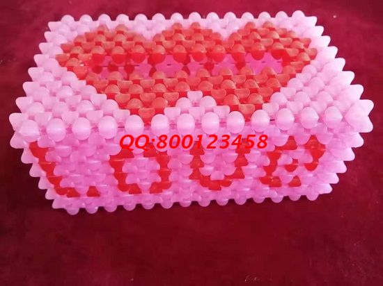 6月3日，可以寄到家做的手工活，拿回家做的手工活，這個十多年的手工企業(yè)加工銷售一條龍，圖為勵志珠珠繡串珠純手工產品（紙抽盒）實拍