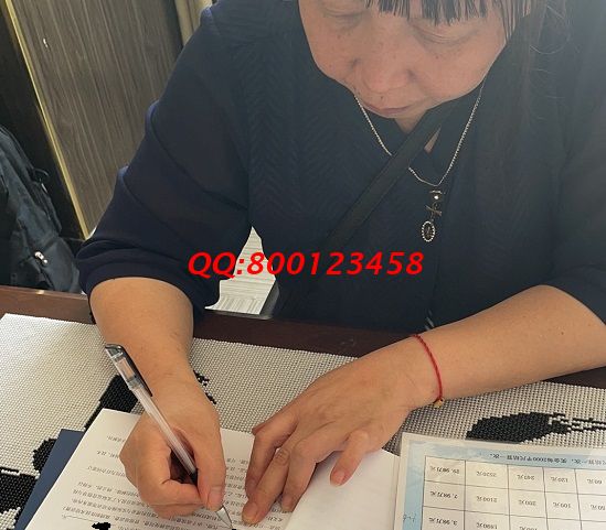 6月5日，正規(guī)外發(fā)手工活，拿回家做的手工活，來手工之家找勵志珠珠繡的人越來越多，手工之家接待考察加工客戶剪影