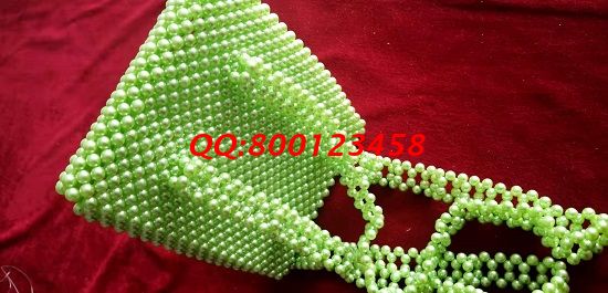 6月24日，可以帶回家做的手工活，珠繡手工活外發(fā)加工項目適合你、我、他和她，圖為勵志珠珠繡新款珠包成品實拍