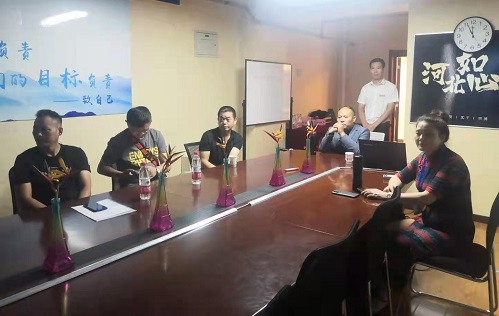 以珠繡手工為紐帶，做好居家就業(yè)創(chuàng)業(yè)-------記四川南充殘聯(lián)合作考察團(tuán)在手工之家