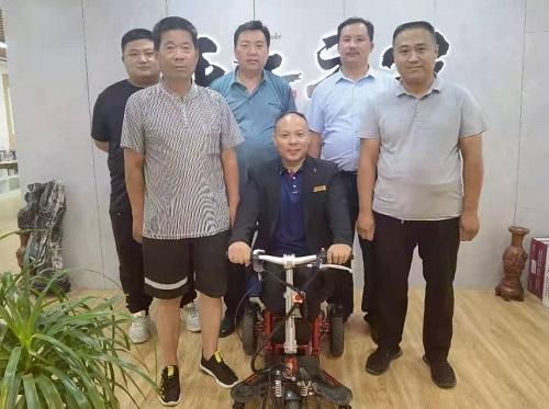 發(fā)展殘疾人事業(yè)，實施鄉(xiāng)村振興戰(zhàn)略--------記邱縣梁二莊鎮(zhèn)村領(lǐng)導(dǎo)一行蒞臨手工之家參觀指導(dǎo)