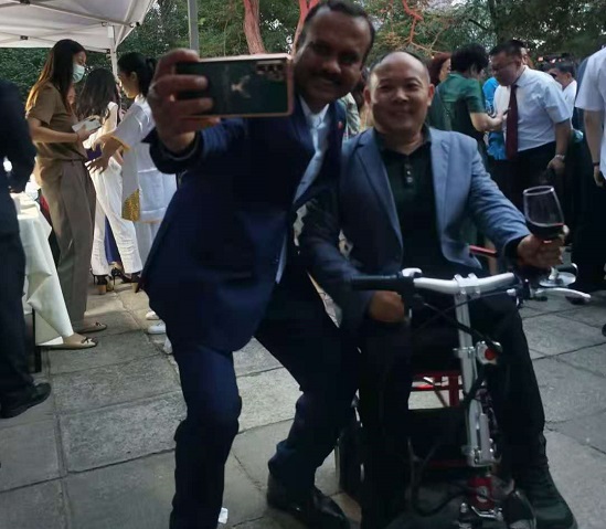 讓非遺傳統(tǒng)手工珠繡走向世界！------記手工之家創(chuàng)始人在北京