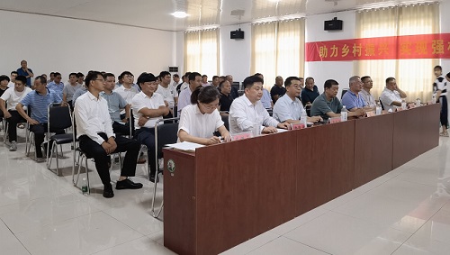 助力鄉(xiāng)村振興，用手工帶動農(nóng)民富裕------記手工之家創(chuàng)始人參加邯鄲梁二莊鎮(zhèn)重點項目集中簽約儀式