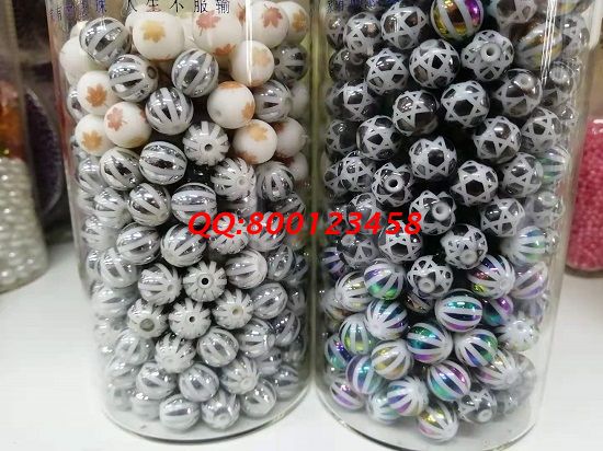 7月29日，拿回家做的手工活，足不出戶做外發(fā)手工活掙錢，十多年的老企業(yè)手工之家很受歡迎，圖為勵志珠珠繡串珠手工幾款繡珠實拍