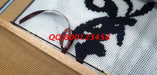 7月31日，可以寄到家做的手工活，實地考察后，大家都覺得手工之家的非遺手工珠繡真的不錯，圖為勵志珠珠繡成品細節(jié)實拍