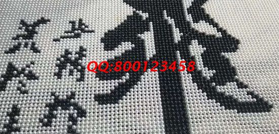 8月13日，組織人做手工活掙錢，這個拿回家做的手工活也可以做代理，是在家掙錢的好方法，圖為勵志珠珠繡成品細節(jié)實拍