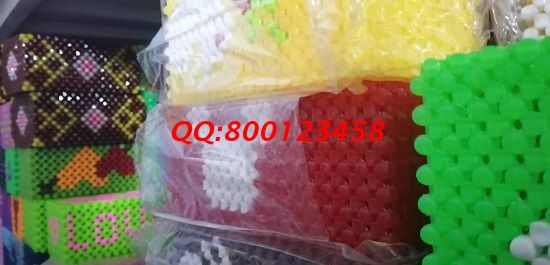 8月16日，在家賺錢的手工活，可以寄到家做的手工活，勵志珠珠繡外發(fā)手工活有這樣的服務，圖為勵志珠珠繡串珠產品實拍