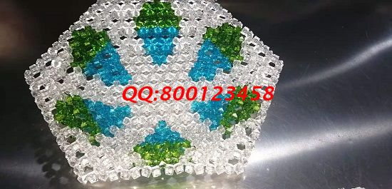 8月19日，服務(wù)貼心，這個正規(guī)供料的手工活回收政策也非常的人性化，圖為勵志珠珠繡串珠成品實拍