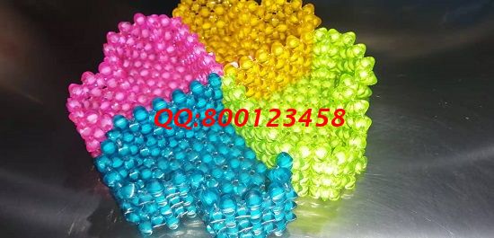 8月19日，服務(wù)貼心，這個正規(guī)供料的手工活回收政策也非常的人性化，圖為勵志珠珠繡串珠成品實拍