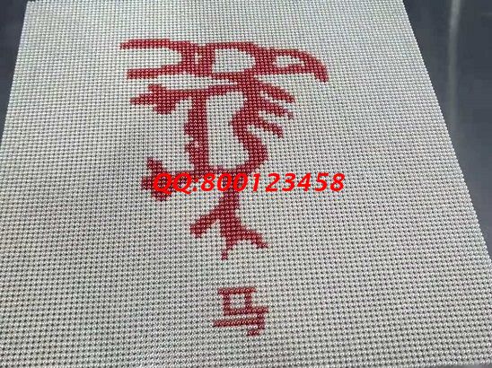 8月28日，付出就有收獲，珠繡可以帶回家做的手工活簡單好做、收入有保障，很適合大家，圖為勵志珠珠繡串珠成品實拍