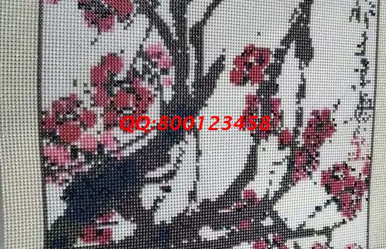 8月31日，可以寄到家做的手工活，想在家做手工活掙錢，越來越多人選擇十多年的老企業(yè)手工之家，圖為勵志珠珠繡成品細節(jié)實拍