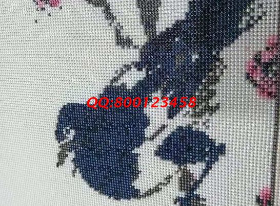 8月31日，可以寄到家做的手工活，想在家做手工活掙錢，越來越多人選擇十多年的老企業(yè)手工之家，圖為勵志珠珠繡成品細節(jié)實拍